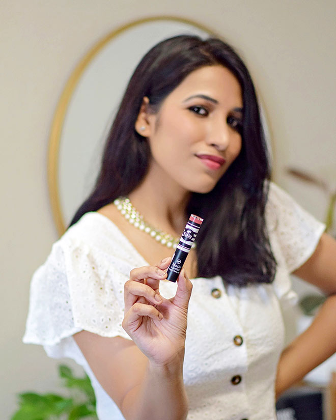 Fall Beauty Influencer Rachna Kokie lipstick