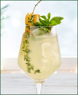 DIY Cold Weather Drinks Pear Thyme Fizz