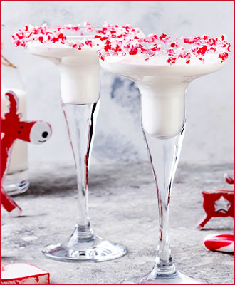 Holiday Drinks Peppermint Martini