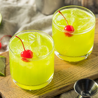 Halloween Costume Cocktails 80s Midori Sour