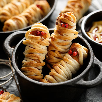 Halloween recipes Mummy Hot Dogs